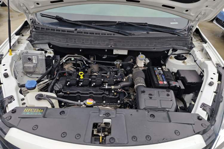 Used CHANGAN OSHAN COS5 2021 1.6L CVT Classic Model Engine Bay