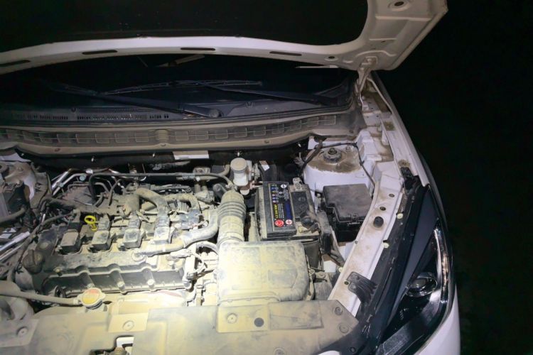 Used CHANGAN OSHAN COS5 2021 1.6L CVT Luxury Model Engine Bay Left
