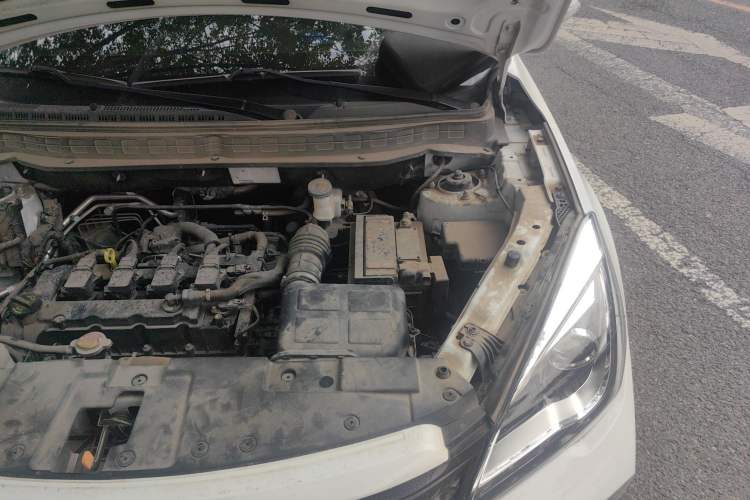 Used CHANGAN OSHAN COS5 2021 1.6L Manual Luxury Model Engine Bay Left