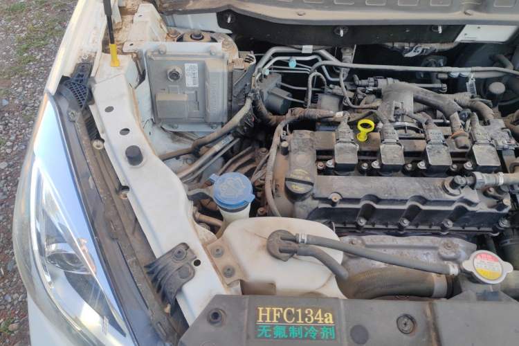Used CHANGAN OSHAN COS5 2021 1.6L CVT Luxury Model Engine Bay Right