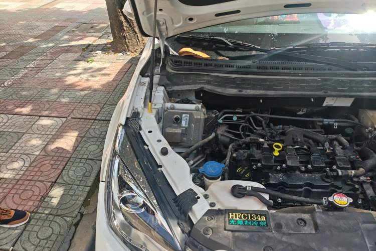Used CHANGAN OSHAN COS5 2021 1.6L CVT Luxury Model Engine Bay Right