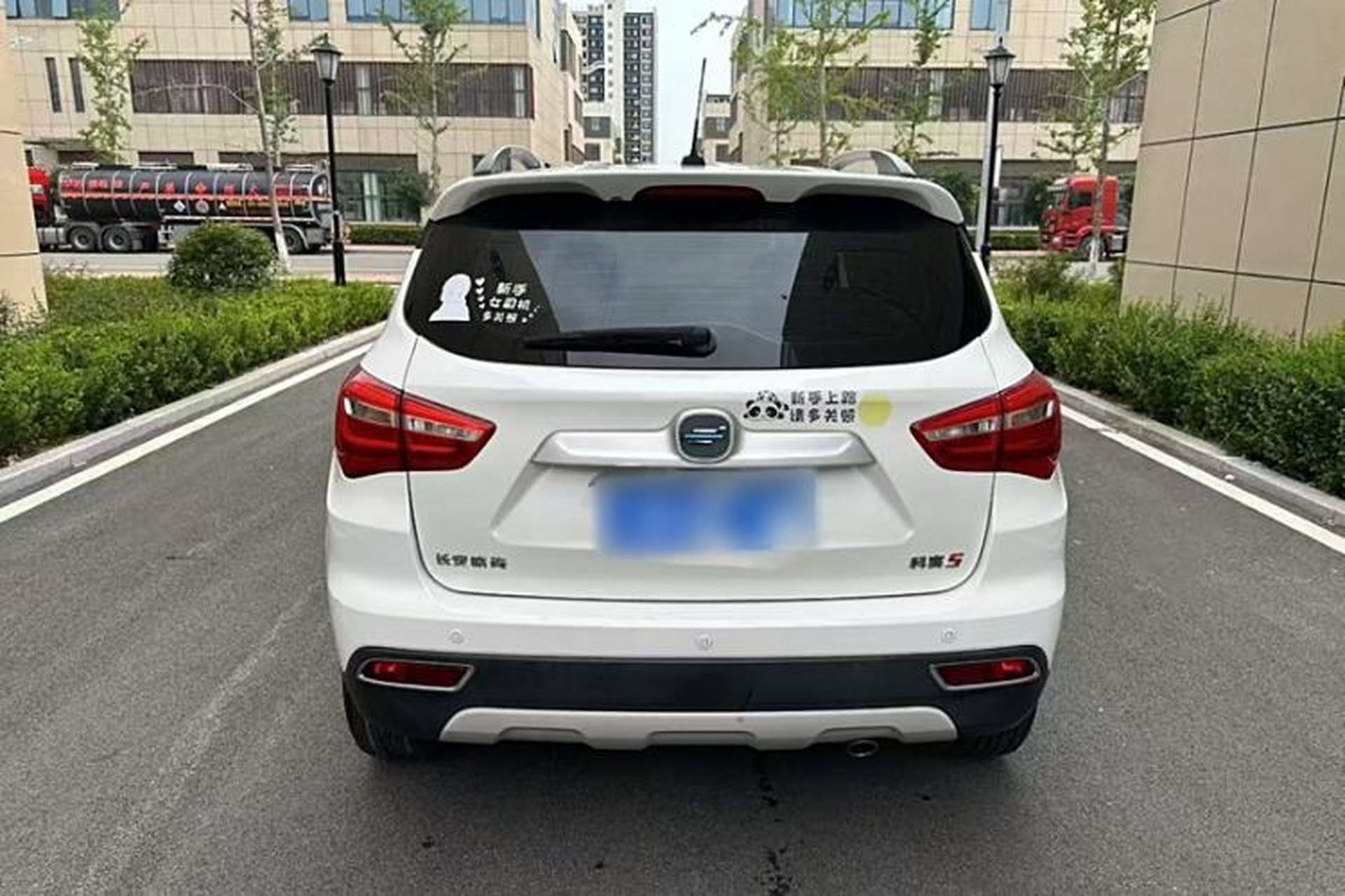 Used CHANGAN OSHAN COS5 2021 1.6L CVT Luxury Model Exterior 4