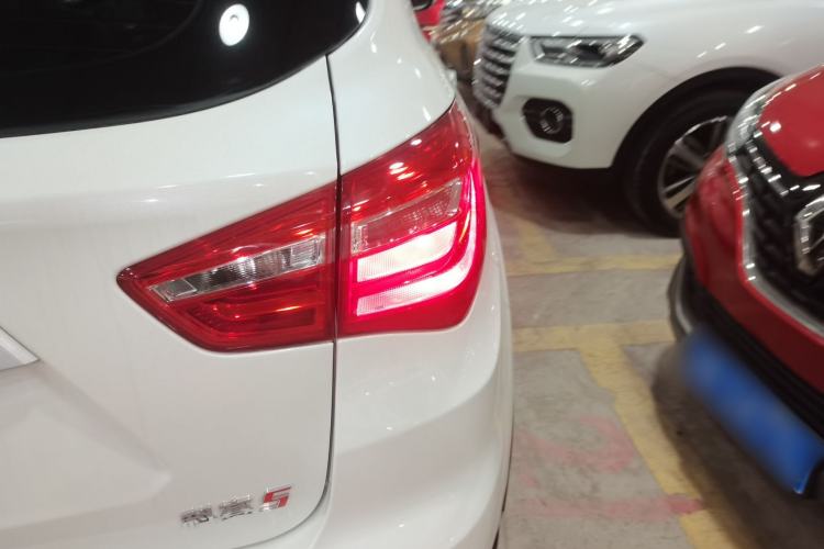 Used CHANGAN OSHAN COS5 2021 1.6L CVT Luxury Model Exterior 6