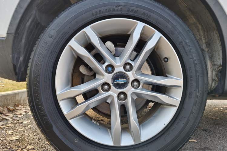 Used CHANGAN OSHAN COS5 2021 1.6L CVT Luxury Model Exterior 9