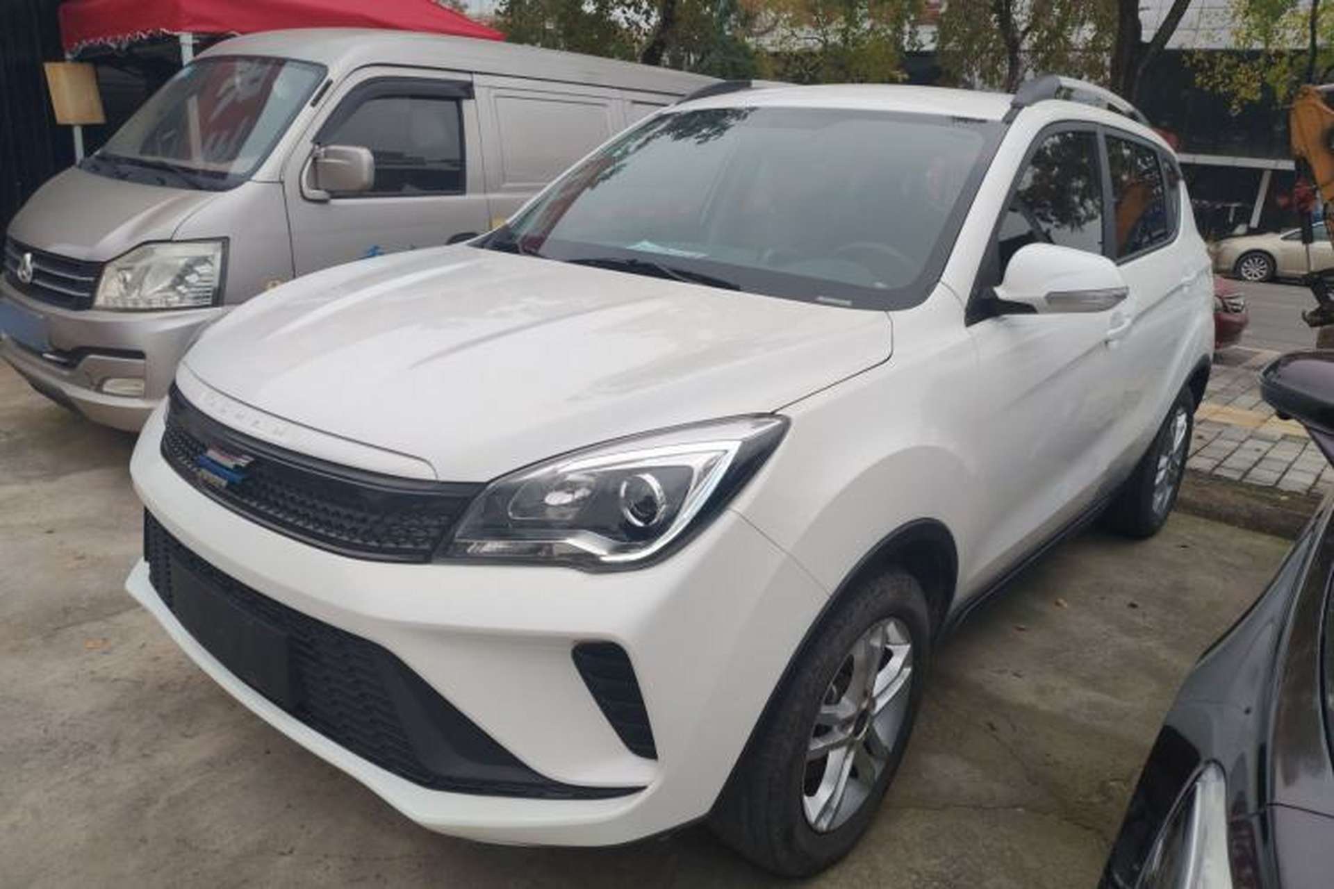 Used CHANGAN OSHAN COS5 2021 1.6L CVT Luxury Model Front Left 45 Deg