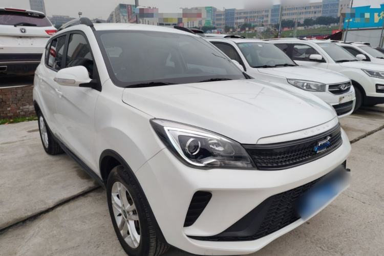 Used CHANGAN OSHAN COS5 2021 1.6L Manual Luxury Model Front Right 45 Deg