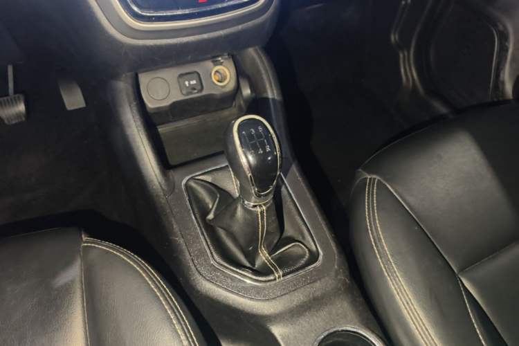 Used CHANGAN OSHAN COS5 2021 1.6L Manual Luxury Model Gear Lever