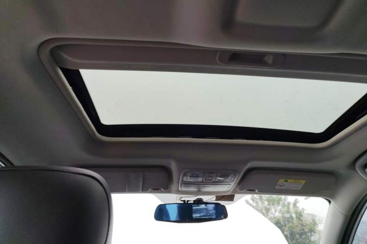 Used CHANGAN OSHAN COS5 2021 1.6L Manual Luxury Model Headliner