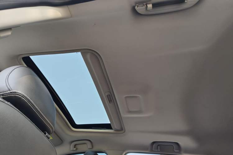 Used CHANGAN OSHAN COS5 2021 1.6L CVT Luxury Model Headliner