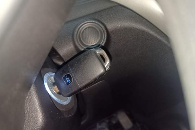 Used CHANGAN OSHAN COS5 2021 1.6L CVT Luxury Model Interior 1