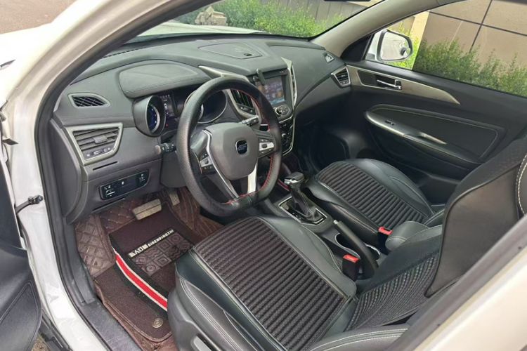 Used CHANGAN OSHAN COS5 2021 1.6L CVT Luxury Model Interior 2