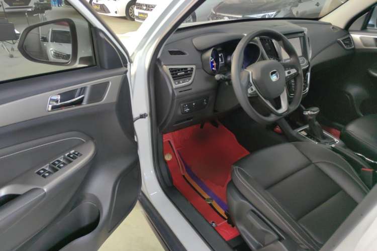 Used CHANGAN OSHAN COS5 2021 1.6L CVT Luxury Model Interior 2