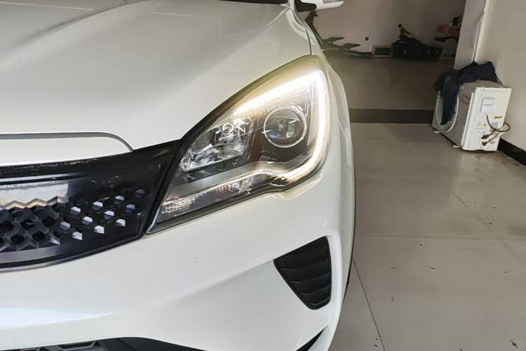 Used CHANGAN OSHAN COS5 2021 1.6L CVT Luxury Model Left Front Headlight
