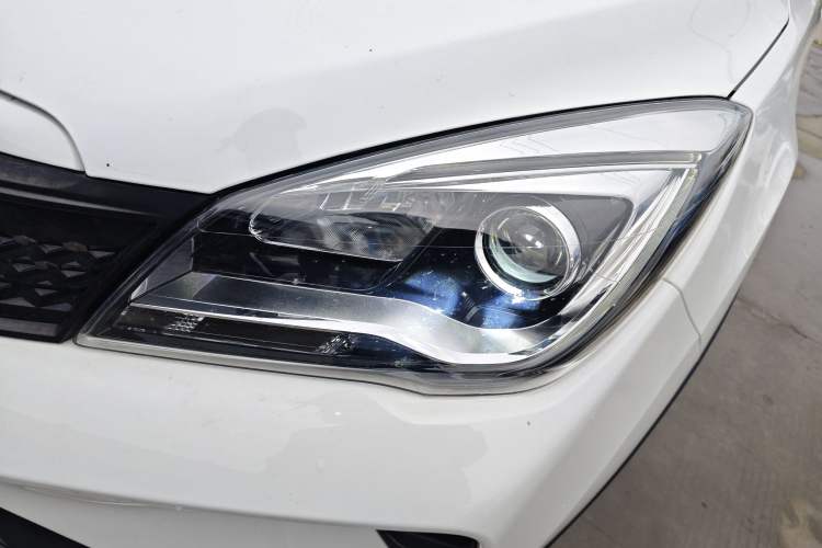 Used CHANGAN OSHAN COS5 2021 1.6L CVT Classic Model Left Front Headlight