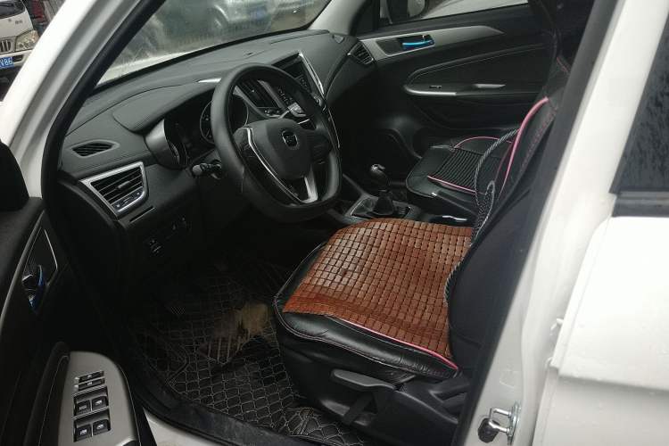 Used CHANGAN OSHAN COS5 2021 1.6L Manual Classic Version Left Front Seat
