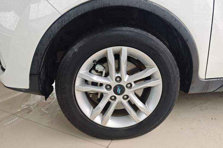 Used CHANGAN OSHAN COS5 2021 1.6L CVT Luxury Model Left Front Wheel Hub
