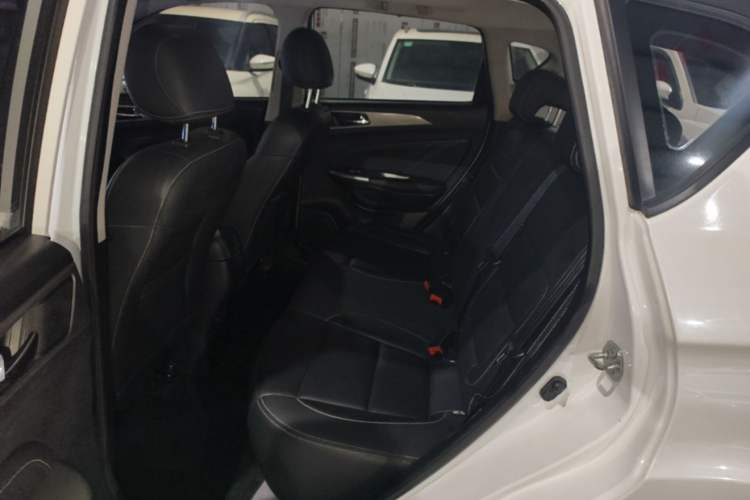 Used CHANGAN OSHAN COS5 2021 1.6L Manual Luxury Model Left Rear Seat