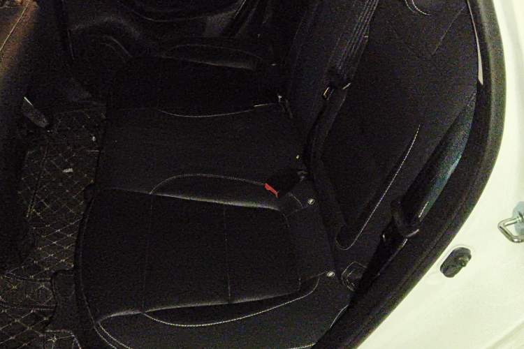 Used CHANGAN OSHAN COS5 2021 1.6L Manual Luxury Model Left Rear Seat