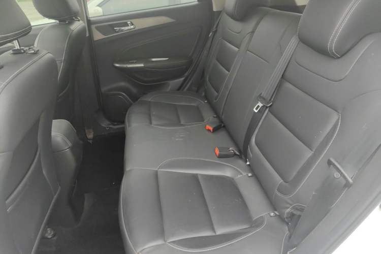 Used CHANGAN OSHAN COS5 2021 1.6L CVT Luxury Model Left Rear Seat