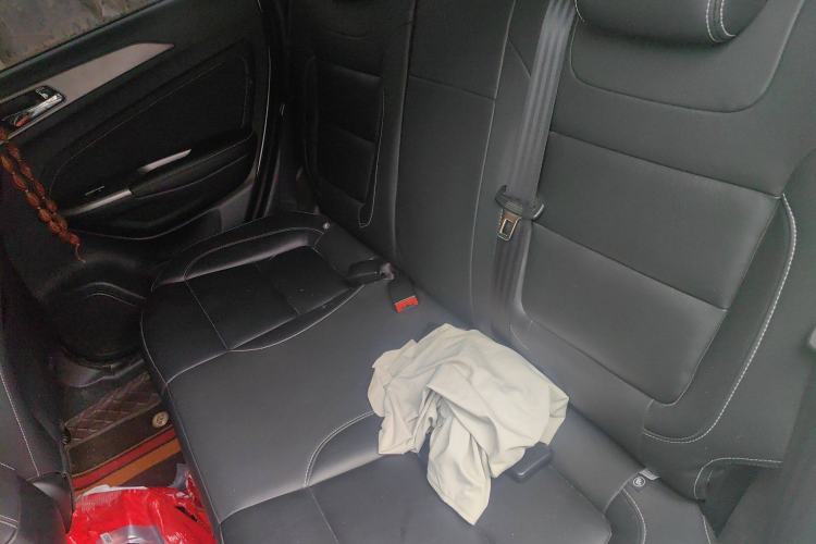 Used CHANGAN OSHAN COS5 2021 1.6L Manual Luxury Model Left Rear Seat
