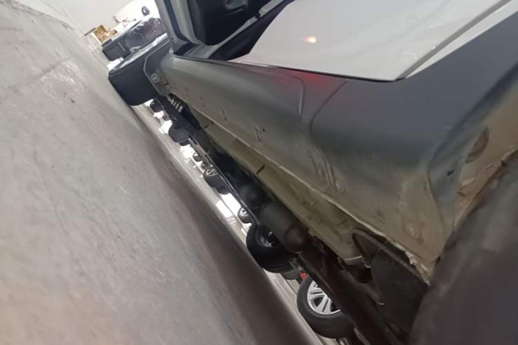 Used CHANGAN OSHAN COS5 2021 1.6L CVT Luxury Model Left Side Sill