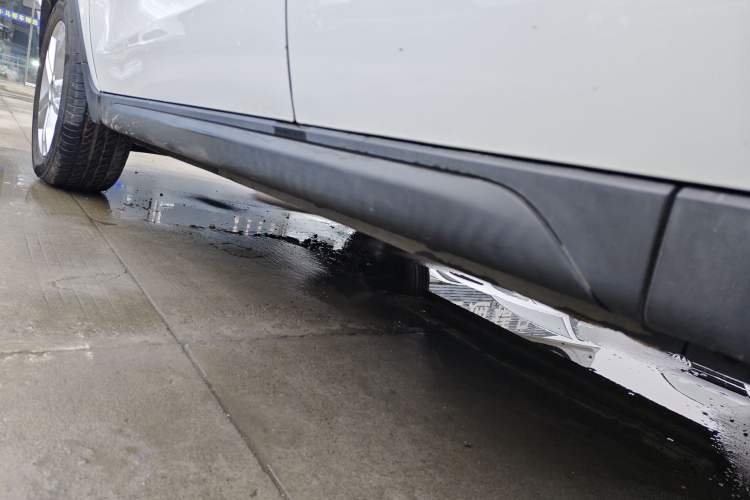 Used CHANGAN OSHAN COS5 2021 1.6L CVT Classic Model Left Side Sill
