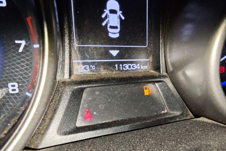 Used CHANGAN OSHAN COS5 2021 1.6L Manual Luxury Model Odometer Close Up
