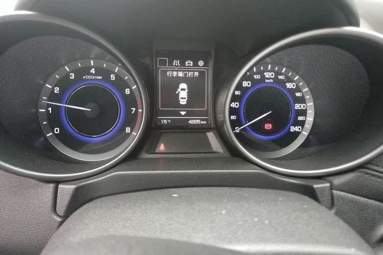 Used CHANGAN OSHAN COS5 2021 1.6L Manual Classic Version Odometer Close Up