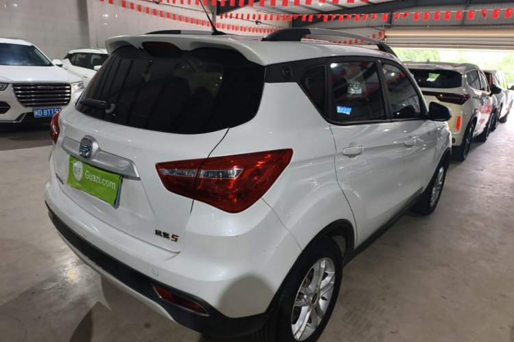 Used CHANGAN OSHAN COS5 2021 1.6L Manual Luxury Model Rear Right 45 Deg
