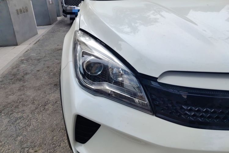 Used CHANGAN OSHAN COS5 2021 1.6L CVT Luxury Model Right Front Headlight