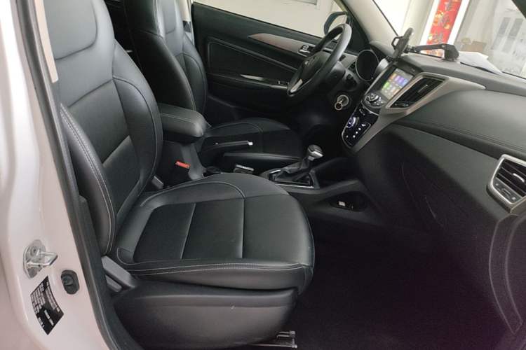 Used CHANGAN OSHAN COS5 2021 1.6L CVT Luxury Model Right Front Seat
