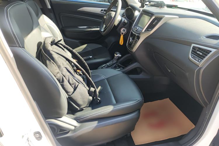 Used CHANGAN OSHAN COS5 2021 1.6L CVT Luxury Model Right Front Seat