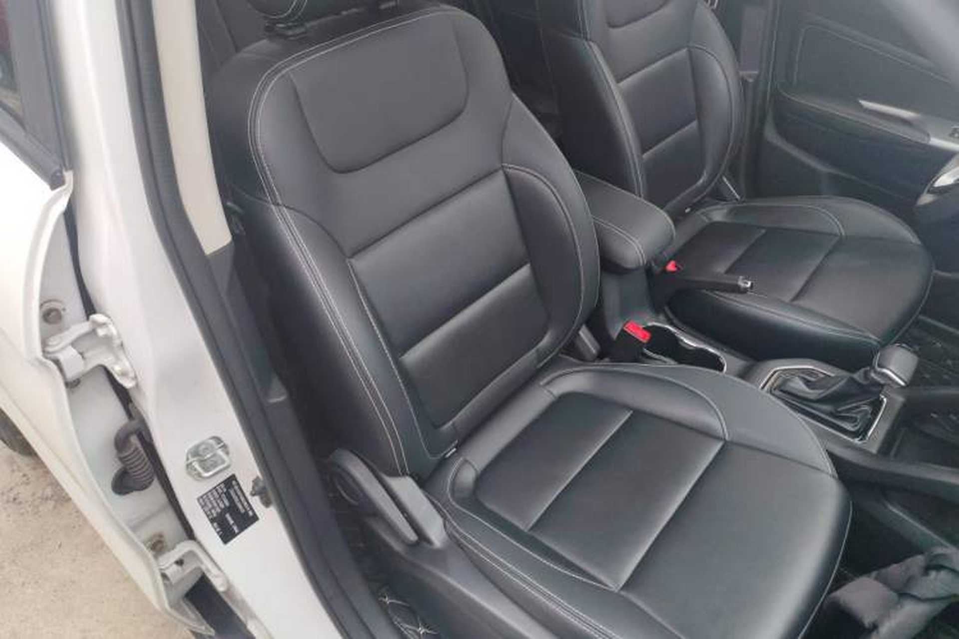 Used CHANGAN OSHAN COS5 2021 1.6L CVT Luxury Model Right Front Seat