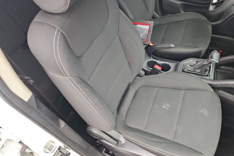 Used CHANGAN OSHAN COS5 2021 1.6L CVT Classic Model Right Front Seat