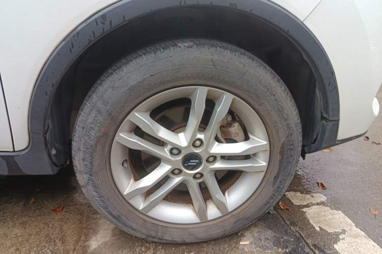 Used CHANGAN OSHAN COS5 2021 1.6L CVT Luxury Model Right Front Wheel Hub