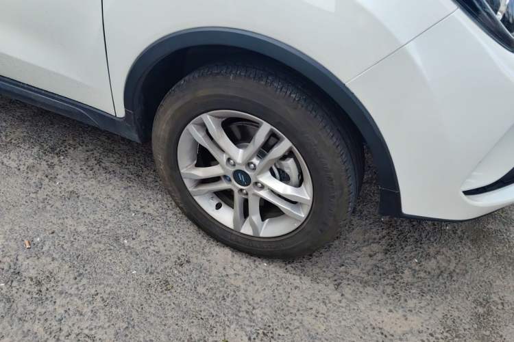 Used CHANGAN OSHAN COS5 2021 1.6L CVT Luxury Model Right Front Wheel Hub