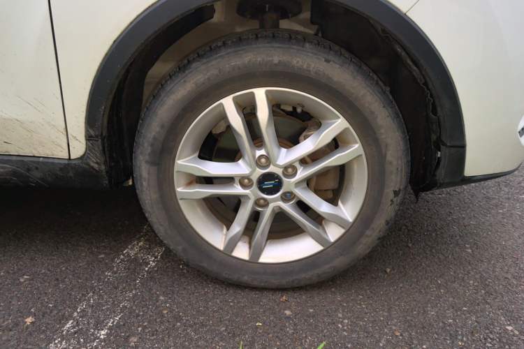Used CHANGAN OSHAN COS5 2021 1.6L CVT Luxury Model Right Front Wheel Hub