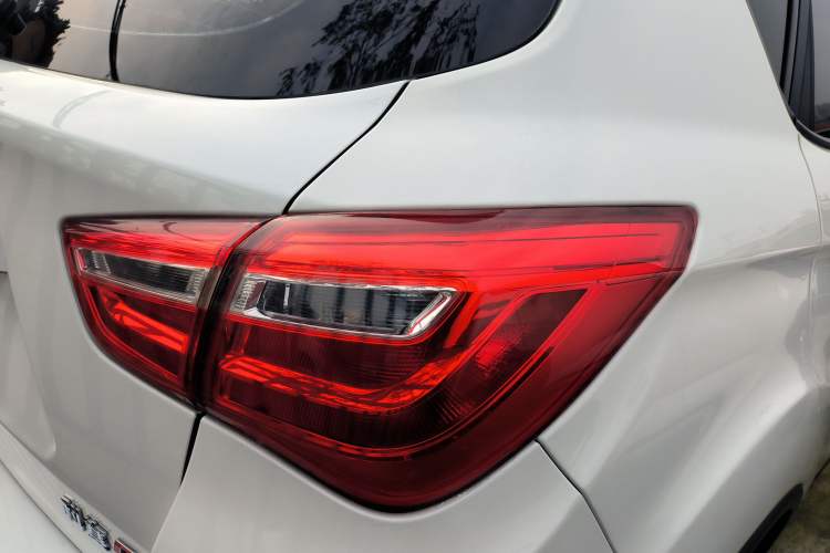 Used CHANGAN OSHAN COS5 2021 1.6L CVT Luxury Model Right Rear Taillight