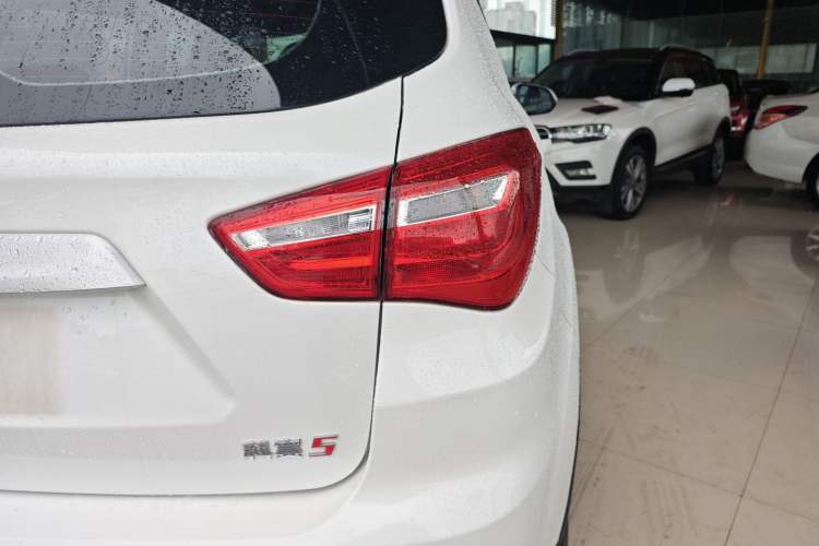 Used CHANGAN OSHAN COS5 2021 1.6L CVT Luxury Model Right Rear Taillight