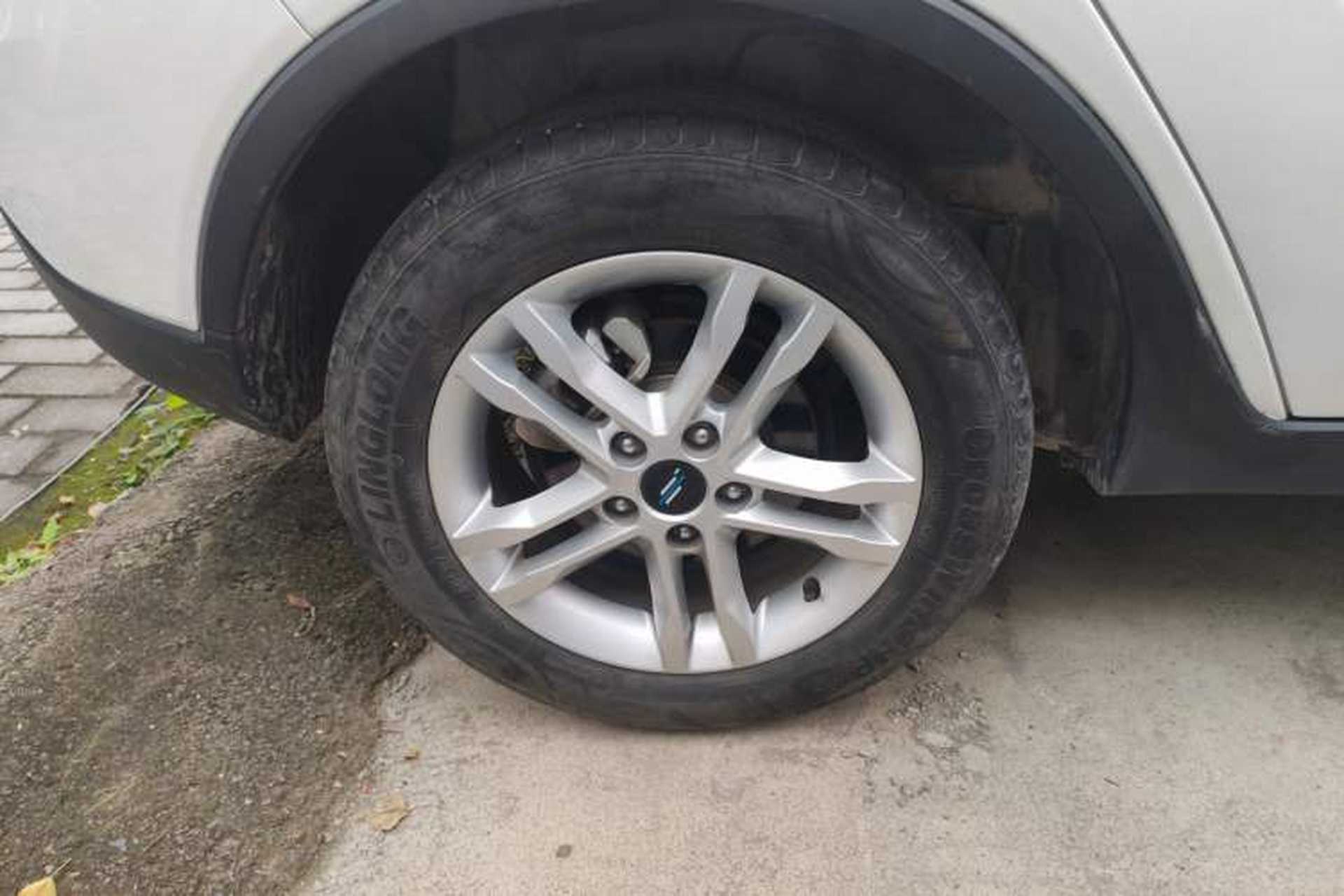Used CHANGAN OSHAN COS5 2021 1.6L CVT Luxury Model Right Rear Wheel Hub