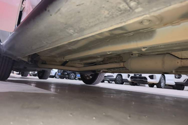 Used CHANGAN OSHAN COS5 2021 1.6L Manual Luxury Model Right Side Sill