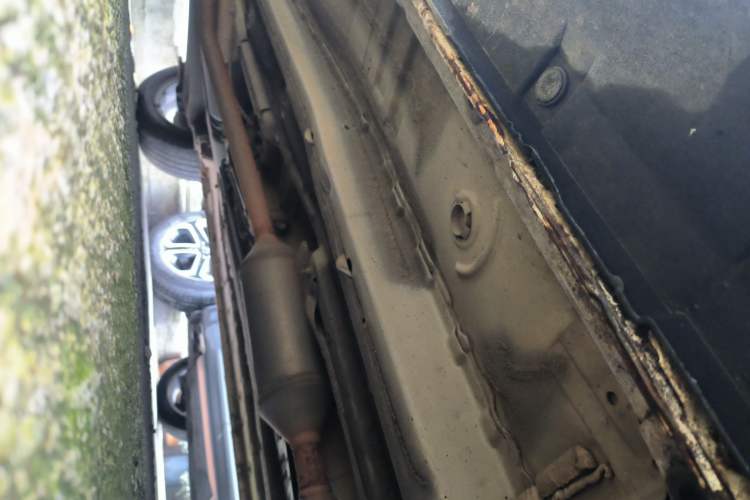 Used CHANGAN OSHAN COS5 2021 1.6L CVT Luxury Model Right Side Sill
