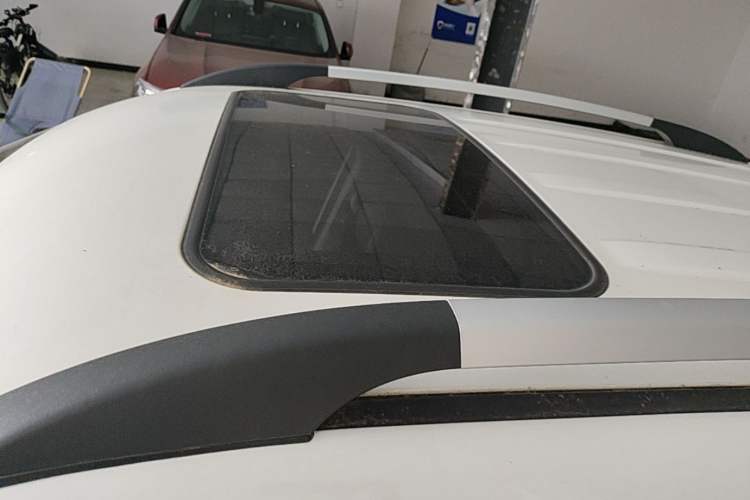 Used CHANGAN OSHAN COS5 2021 1.6L CVT Luxury Model Roof