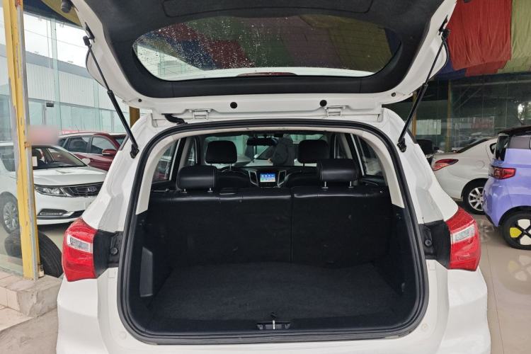 Used CHANGAN OSHAN COS5 2021 1.6L CVT Luxury Model Trunk