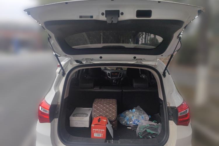 Used CHANGAN OSHAN COS5 2021 1.6L Manual Luxury Model Trunk