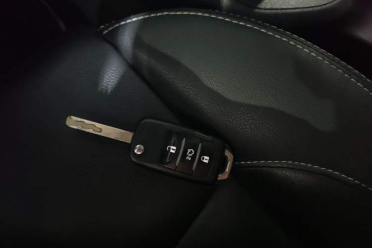 Used CHANGAN OSHAN COS5 2021 1.6L Manual Luxury Model Vehicle Key