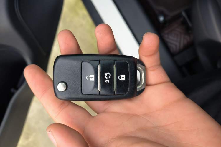Used CHANGAN OSHAN COS5 2021 1.6L CVT Luxury Model Vehicle Key