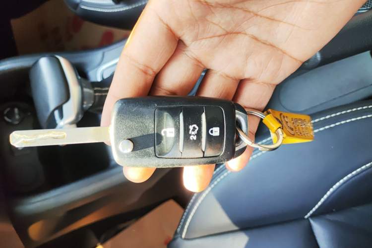Used CHANGAN OSHAN COS5 2021 1.6L CVT Luxury Model Vehicle Key