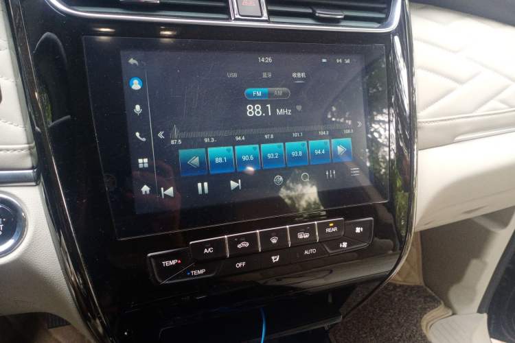 Used CHANGAN OSHAN Cosmos 2019 1.5T Automatic Smart Version China VI Standard Audio And AC Panel