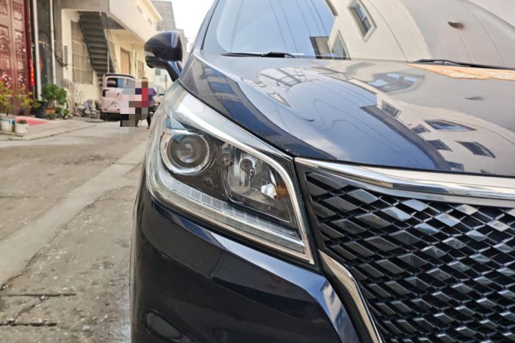 Used CHANGAN OSHAN Cosmos 2019 1.5T Manual Flagship Version China V Standard Exterior 6